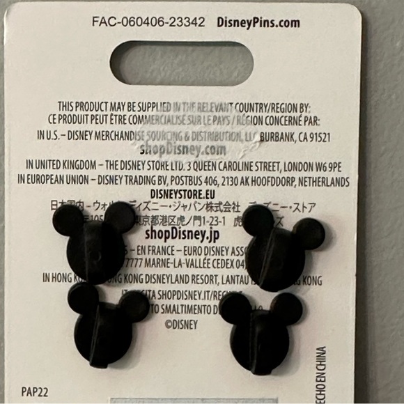 Disney Pins Build-A-Pin Minnie Mouse and Fifi Dog - Picture 3 of 3